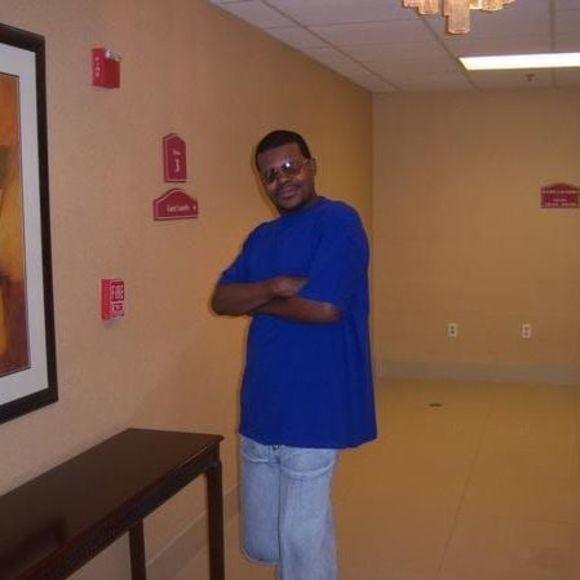 Meet your Posher, James - Picture 1 of 1